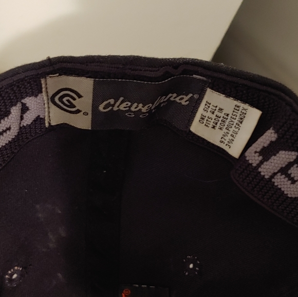 Cleveland Golf Men's stretchable Black Hat - Picture 8 of 8